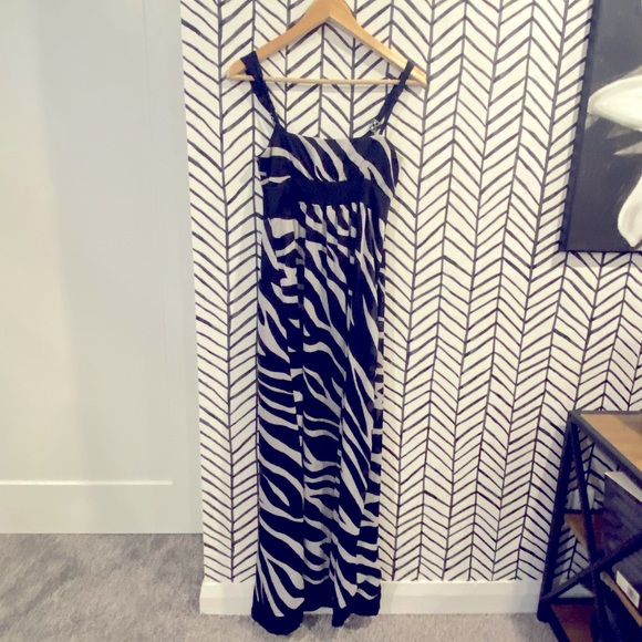 White House Black Market Zebra Print Maxi Dress - Picture 2 of 3